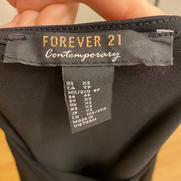 Dress - Picture 8 of 8